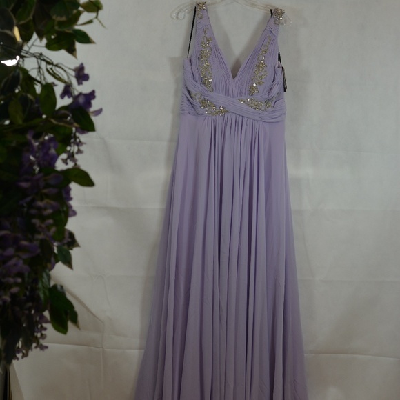 Lilac Beaded Sequin Rhinestone Gown SZ 14 NWT - Picture 2 of 16